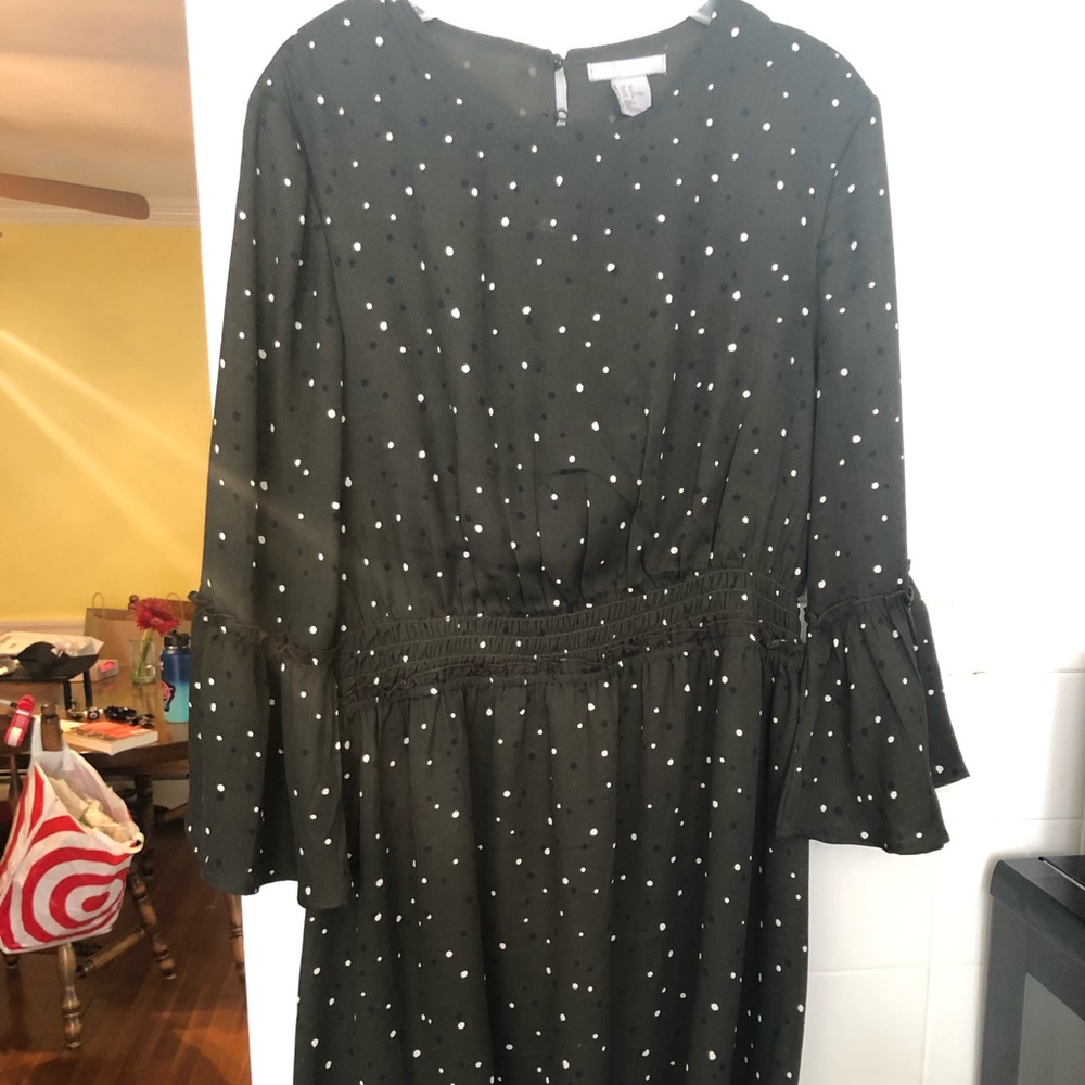3/4 polka dot dress